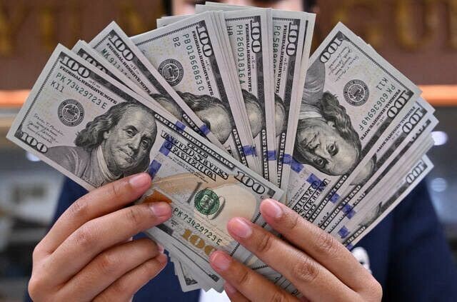 US Dollar Stable in Egypt Amid Economic Expectations