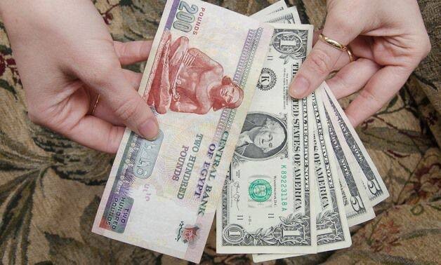 交易开始时美元对英镑稳定