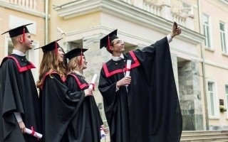 Выпускные вечеринки вызывают контроверзии в египетском парламенте