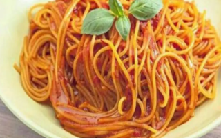 Intoxicación alimentaria en restaurante egipcio: 17 trabajadores hospitalizados